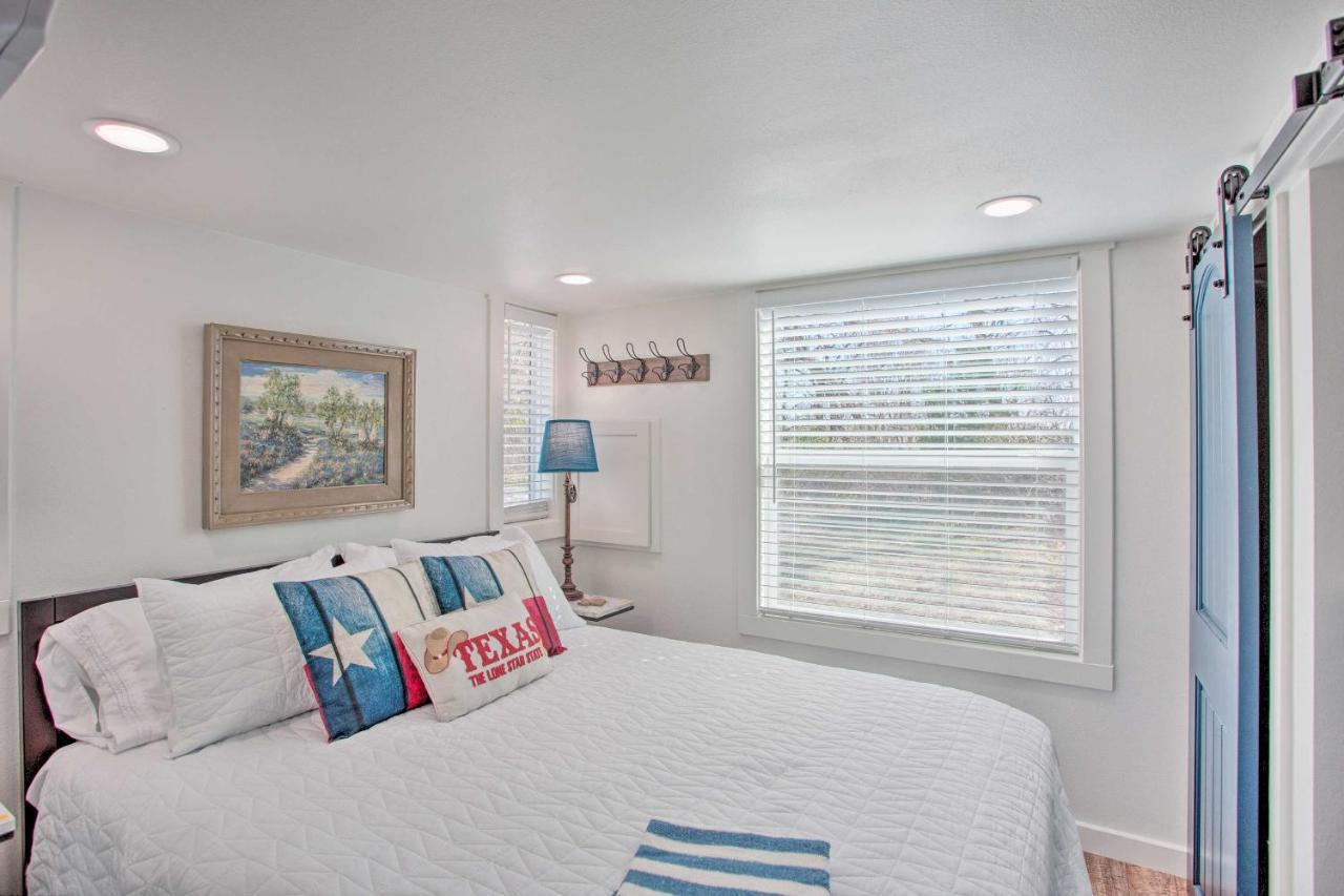Cozy Mckinney Tiny Home With Porch And Fire Pit! Exterior foto
